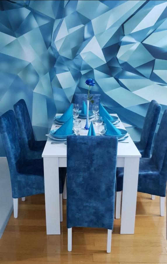 Apartman Kej Blue Free Parking كرالييفو المظهر الخارجي الصورة